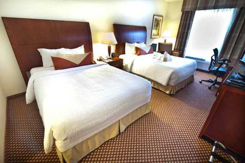 Hilton Garden Inn Raleigh Capital Blvd I-540 Room photo